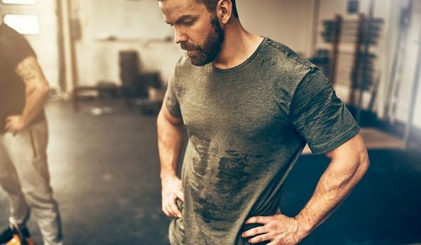 découvrez le concept d'amrap en crossfit, un entraînement intensif qui vous pousse à réaliser le maximum de répétitions possibles dans un temps imparti. améliorez votre endurance, votre force et votre technique grâce à cette méthode efficace. idéal pour les athlètes de tous niveaux!