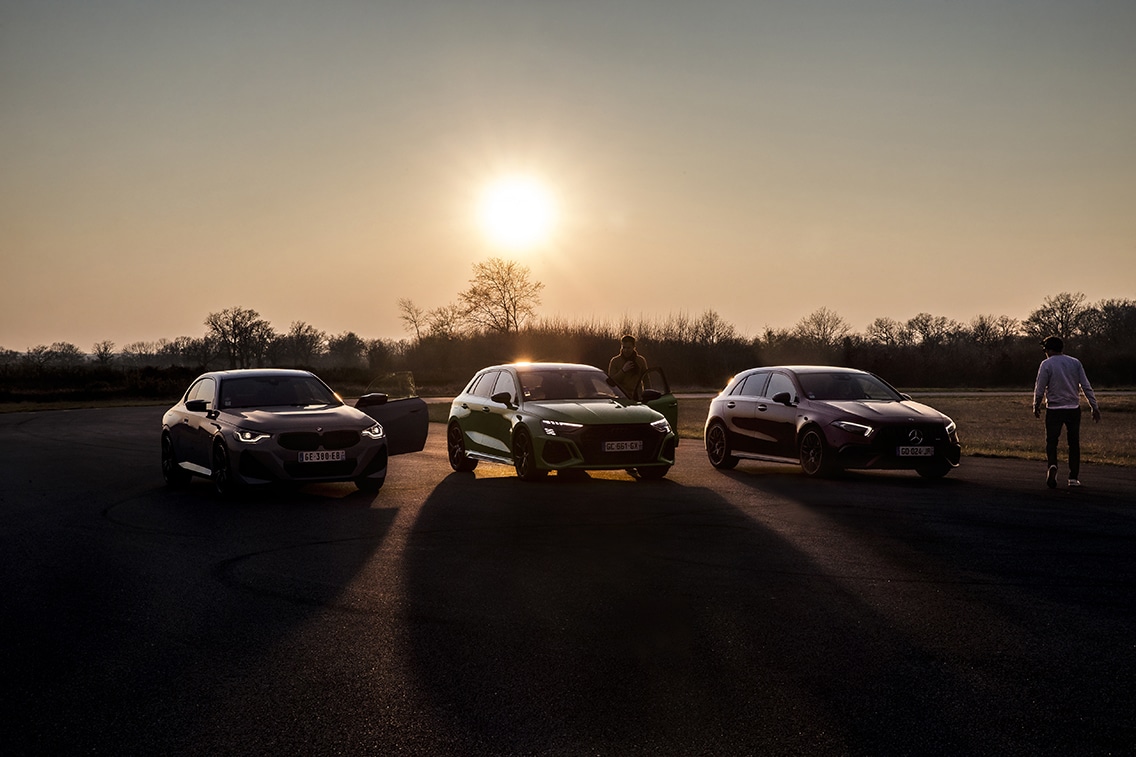 découvrez la bmw a45, alliant performance exceptionnelle et design élégant. plongez dans les détails techniques qui font de cette voiture un véritable bijou de l'ingénierie, alliant confort, puissance et style novateur. explorez le mariage parfait entre la performance sportive et l'esthétique moderne.