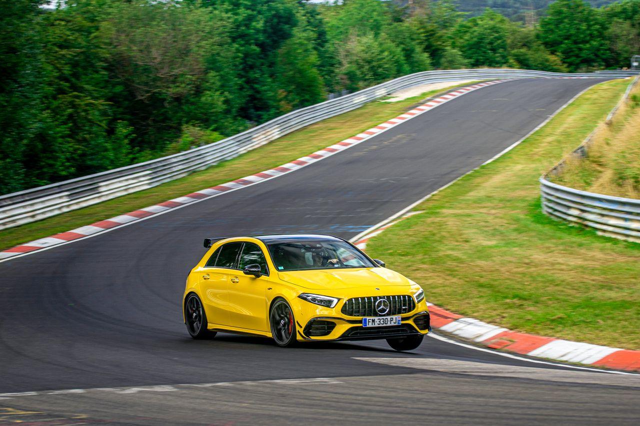 découvrez la bmw a45, alliant performance exceptionnelle et design avant-gardiste. plongez dans les détails qui font de ce modèle une véritable référence dans le monde automobile.