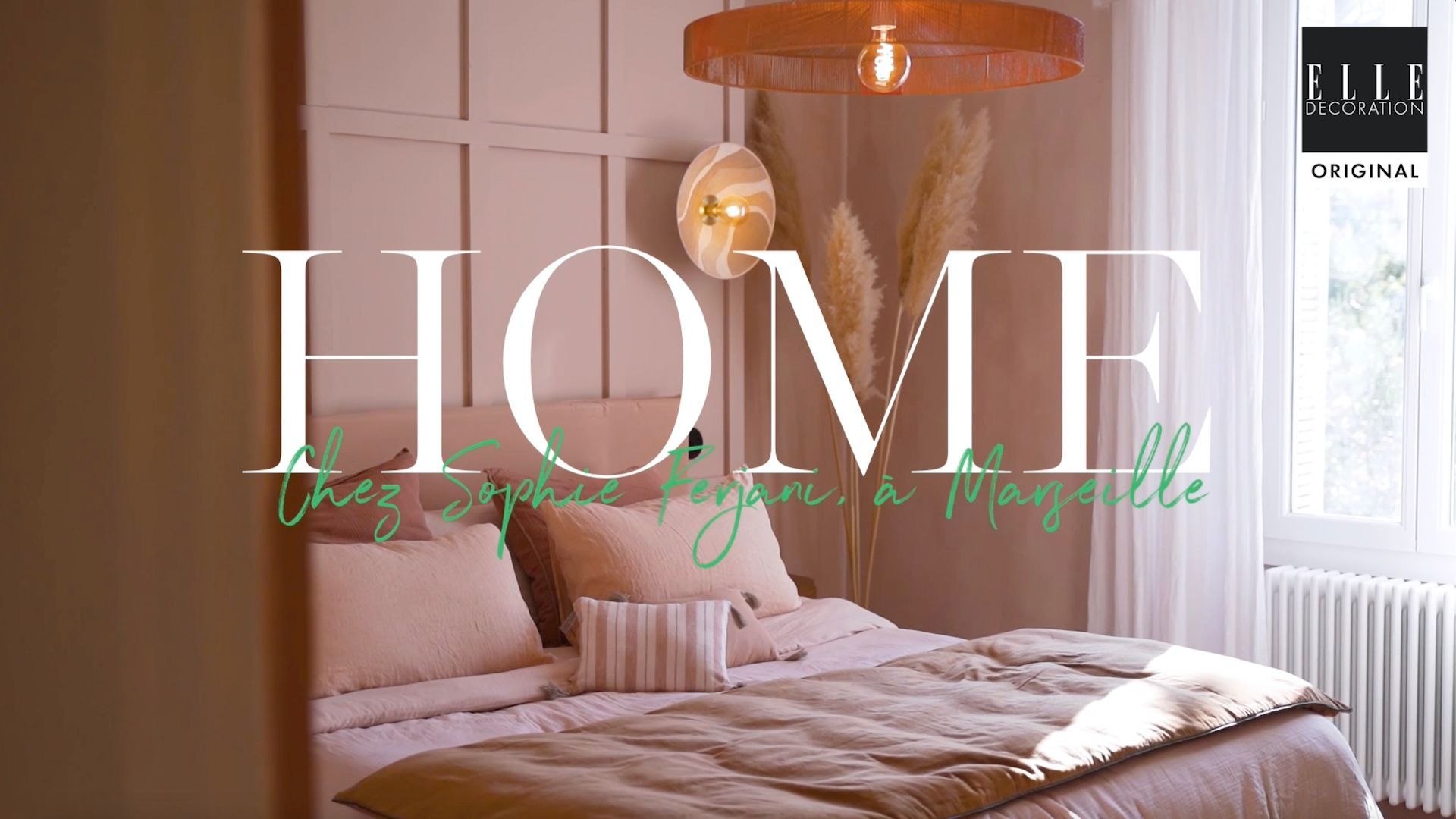 découvrez l'art du home staging avec sophie ferjani. transformez votre intérieur en un espace élégant et accueillant qui séduira tous vos visiteurs. profitez de conseils d'experts pour valoriser votre bien immobilier et créer une ambiance chaleureuse.