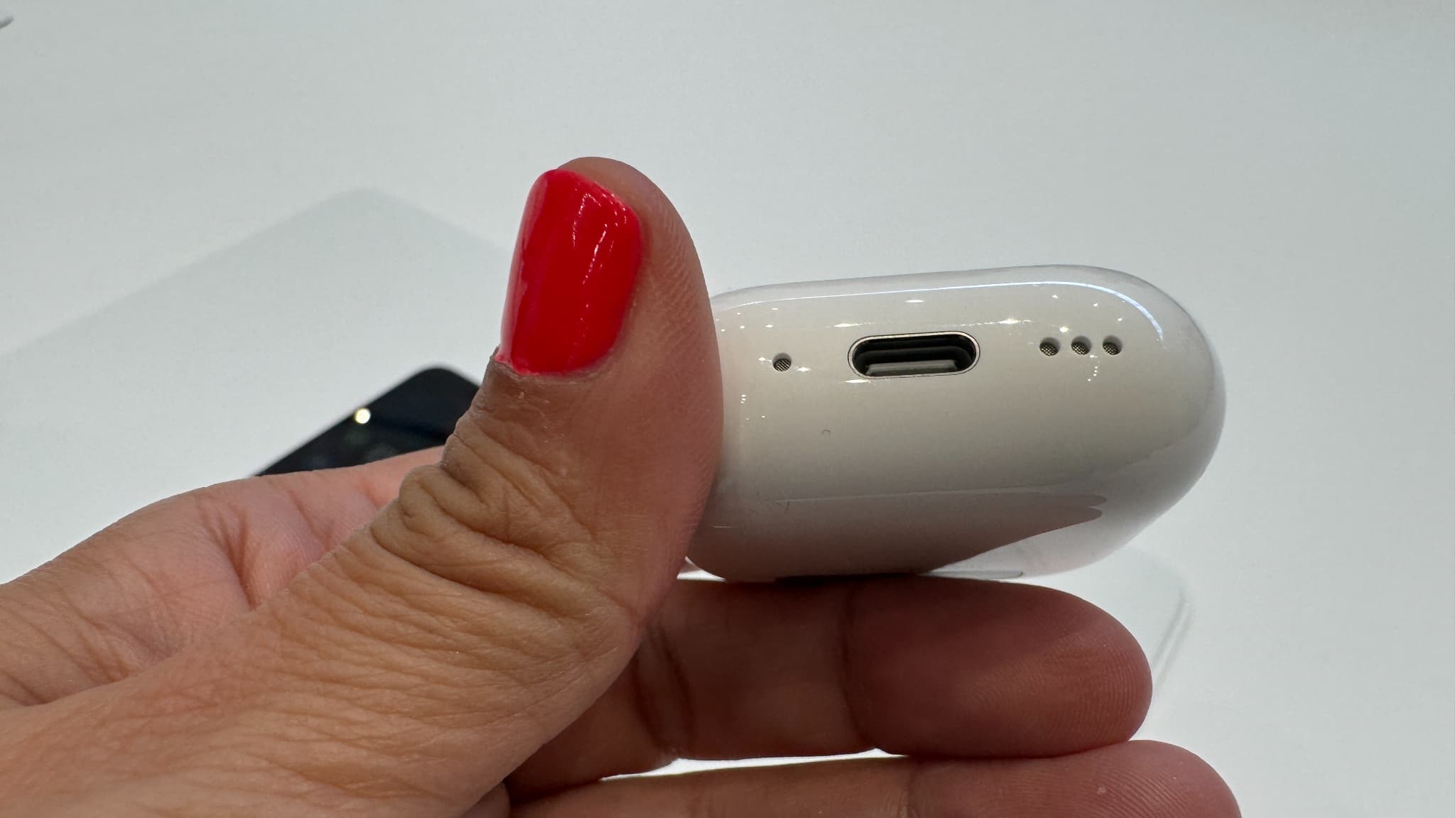 découvrez la vérité sur l'utilisation des airpods avec les appareils android. explorez les fonctionnalités, la connectivité et les performances pour savoir si ces écouteurs sans fil peuvent vraiment rivaliser sous android.