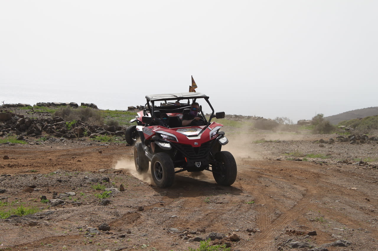 découvrez le buggy aventure au center parcs, une expérience palpitante au cœur de la nature. offrez-vous une escapade inoubliable en famille ou entre amis avec des balades en buggy à travers des paysages enchanteurs. réveillez votre esprit d'aventure et profitez d'adrénaline dans un cadre unique!