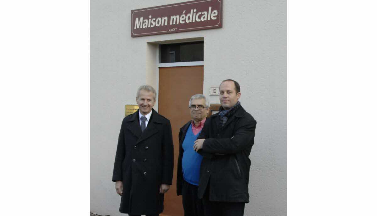 découvrez comment les députés accueillent les jeunes médecins pour renforcer l'accès aux soins dans les zones médicalement sous-desservies. une initiative essentielle pour améliorer la santé de nos territoires.