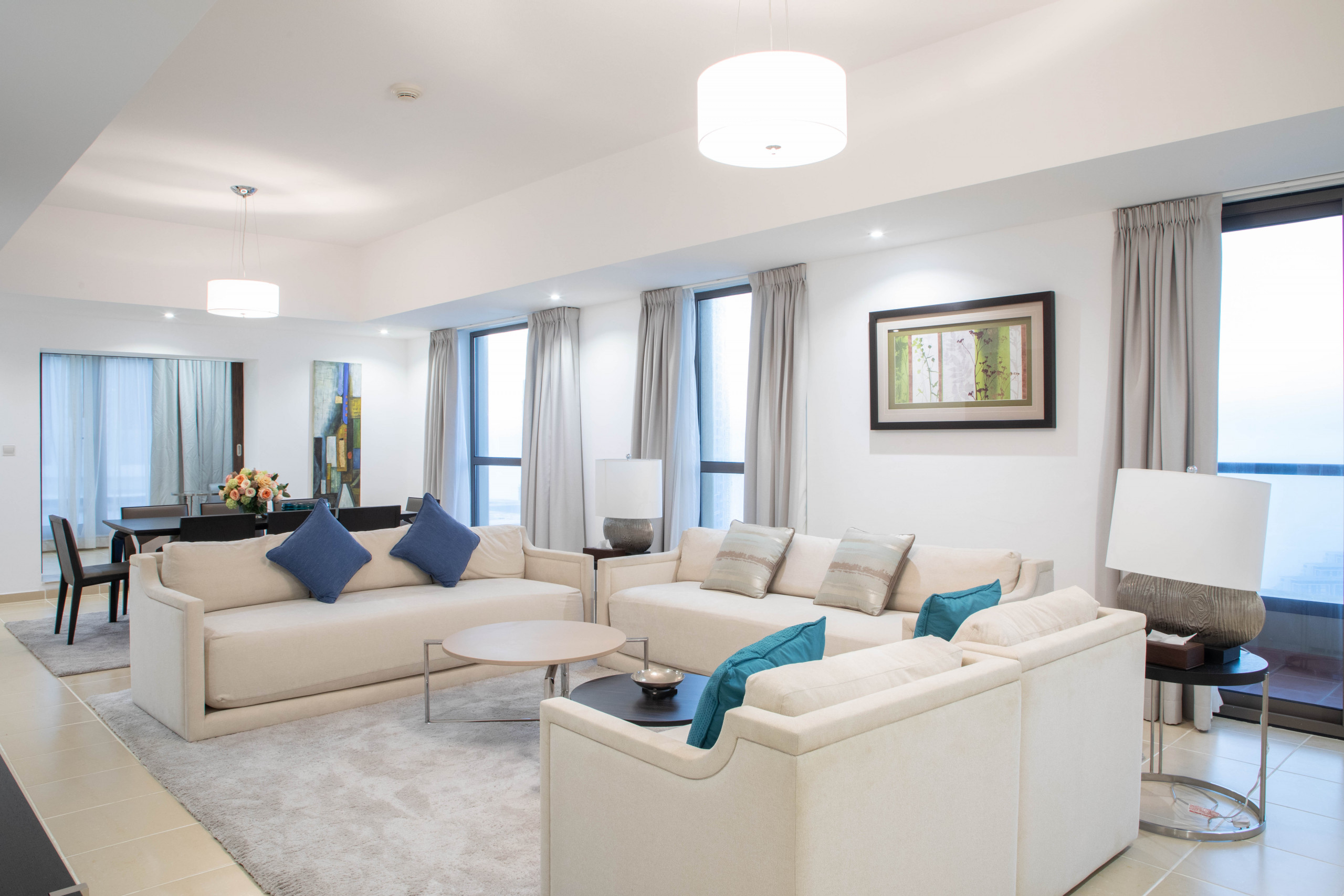 découvrez notre guide complet pour la location d'appartements à dubaï. trouvez des conseils pratiques, des informations sur les quartiers, et des astuces pour réussir votre recherche dans cette ville dynamique.