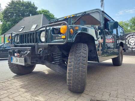 découvrez tout sur le hummer militaire en allemagne : son histoire, ses caractéristiques techniques et son utilisation dans les opérations stratégiques. plongez dans l'univers de ce véhicule emblématique qui allie robustesse et performance.