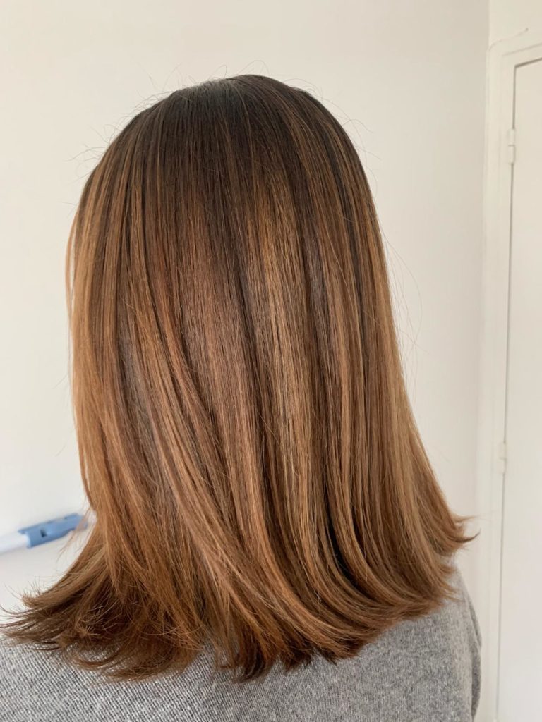 découvrez notre guide complet sur la patine des cheveux roux : conseils, techniques et produits pour sublimer votre couleur et obtenir des reflets éclatants tout en préservant la santé de vos cheveux.
