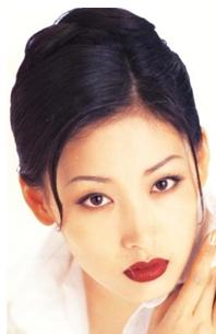 découvrez comment sublimer votre peau asiatique sans maquillage grâce à des astuces naturelles, des soins adaptés et des conseils de beauté pour un teint éclatant et rayonnant de santé.