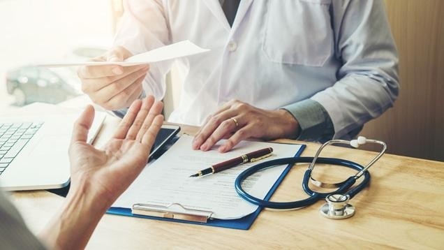 découvrez notre guide complet sur la procédure d'arrêt maladie en france. informez-vous sur les étapes à suivre, les documents nécessaires et vos droits en tant que salarié pour assurer une meilleure gestion de votre santé et de votre situation professionnelle.