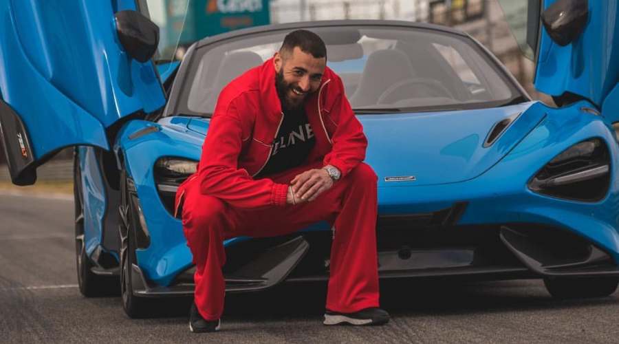découvrez la passion de karim benzema pour les voitures de luxe, notamment sa bmw m6. plongez dans l'univers du footballeur star et explorez les caractéristiques impressionnantes de ce bolide alliant performance et confort.