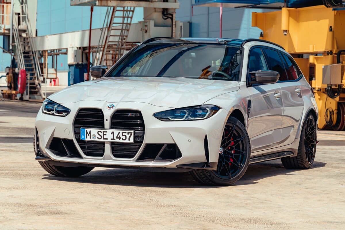 découvrez les avantages et inconvénients de la bmw 3 break dans notre analyse détaillée. explorez les performances, le confort et l'espace de chargement de ce modèle emblématique, tout en pesant les critères de choix qui pourraient influencer votre décision d'achat.