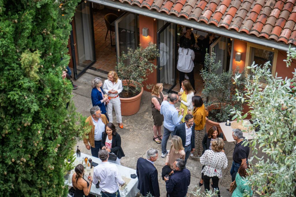 découvrez des idées d'événements faciles à organiser pour toutes les occasions. que ce soit pour une fête, un anniversaire ou une réunion, inspirez-vous de nos conseils pratiques et astuces pour réussir vos événements sans stress.