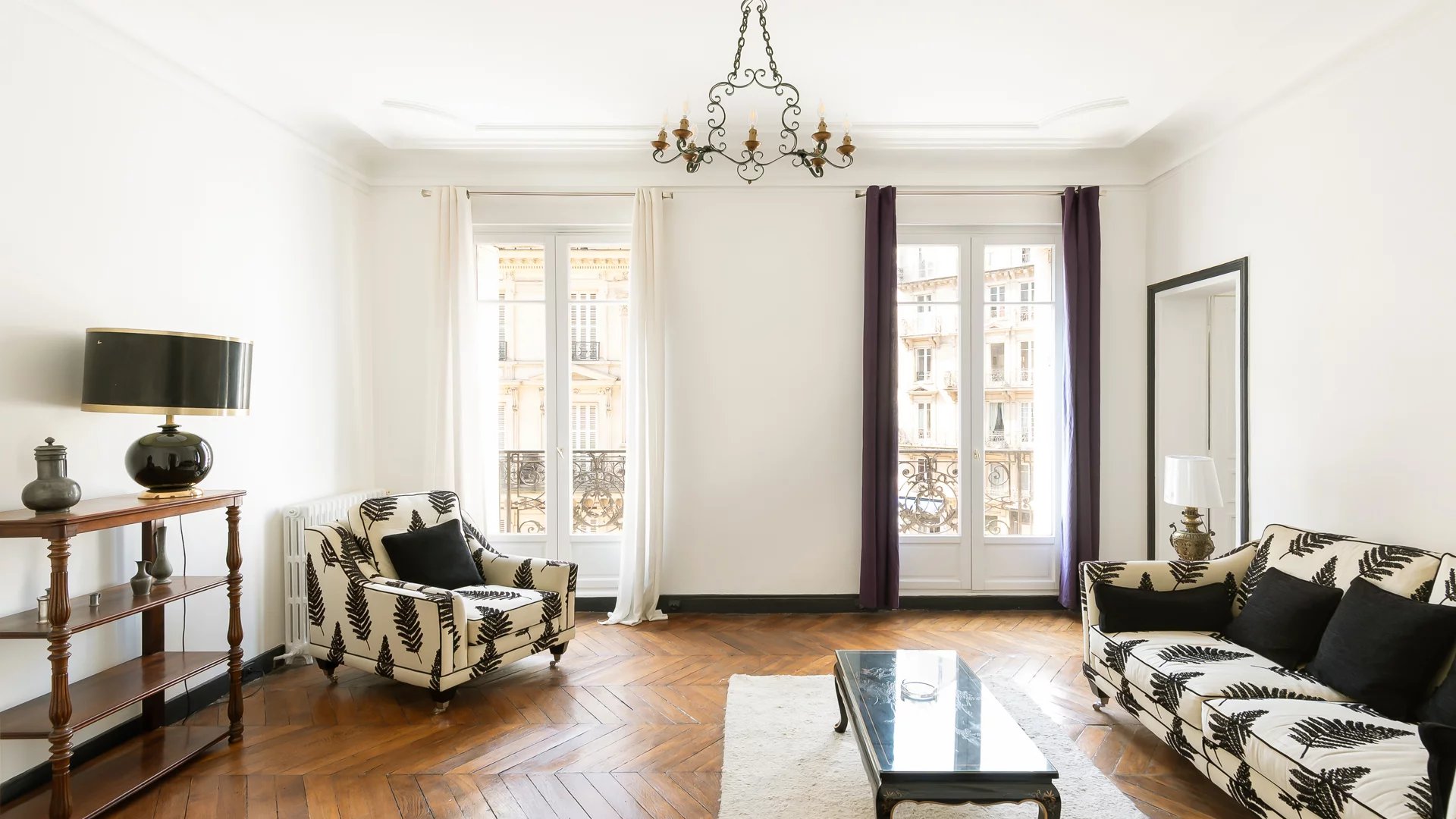 découvrez notre sélection de locations de chambres en europe. que vous cherchiez un séjour romantique, une escapade citadine ou des vacances en famille, trouvez l'hébergement parfait au meilleur prix dans les plus belles villes d'europe.
