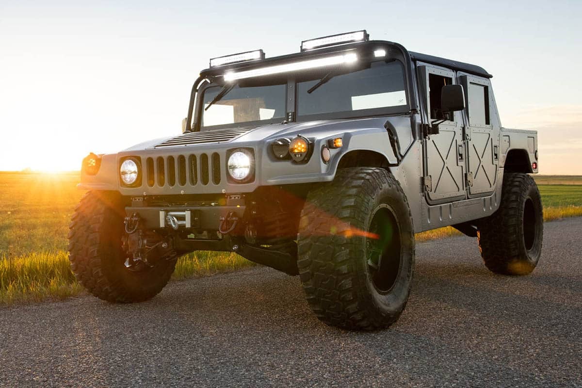 découvrez les prix des hummer 2020, des suv emblématiques alliant robustesse et confort. comparez les modèles, options et offres disponibles pour en savoir plus sur cet immense véhicule tout-terrain.