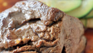 découvrez la richesse de la diversité gastronomique camarguaise, alliant traditions culinaires et saveurs authentiques. plongez au cœur des spécialités locales, des plats typiques aux ingrédients frais, et émerveillez vos papilles avec une expérience culinaire unique dans cette région ensoleillée du sud de la france.