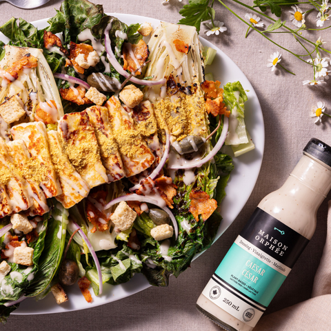 découvrez l'appartement tendance des influenceurs où la comfort ne rime pas seulement avec style ! plongez dans l'univers chic et décontracté de la décoration tout en savourant une délicieuse salade césar. un mix parfait entre lifestyle et gastronomie !