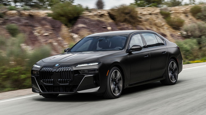 découvrez comment bmw innove avec l'utilisation du lin dans ses véhicules, alliant durabilité et performance. plongez dans l'avenir de l'automobile éco-responsable grâce aux avancées de la marque allemande.