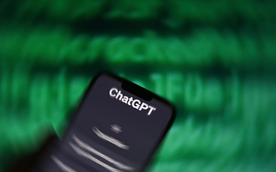 découvrez les principaux dangers de l'intelligence artificielle : risques pour la vie privée, la sécurité, l'emploi et les dérives potentielles de cette technologie en pleine expansion.