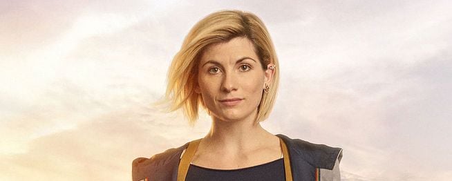 découvrez les secrets du succès de doctor who, la série culte britannique qui fascine des générations de fans grâce à ses voyages dans le temps, ses personnages emblématiques et son univers unique.