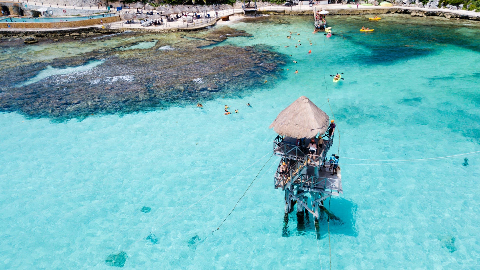 découvrez les incontournables d'isla mujeres : plages paradisiaques, sites historiques, activités nautiques et saveurs locales pour un séjour inoubliable au cœur des caraïbes mexicaines.