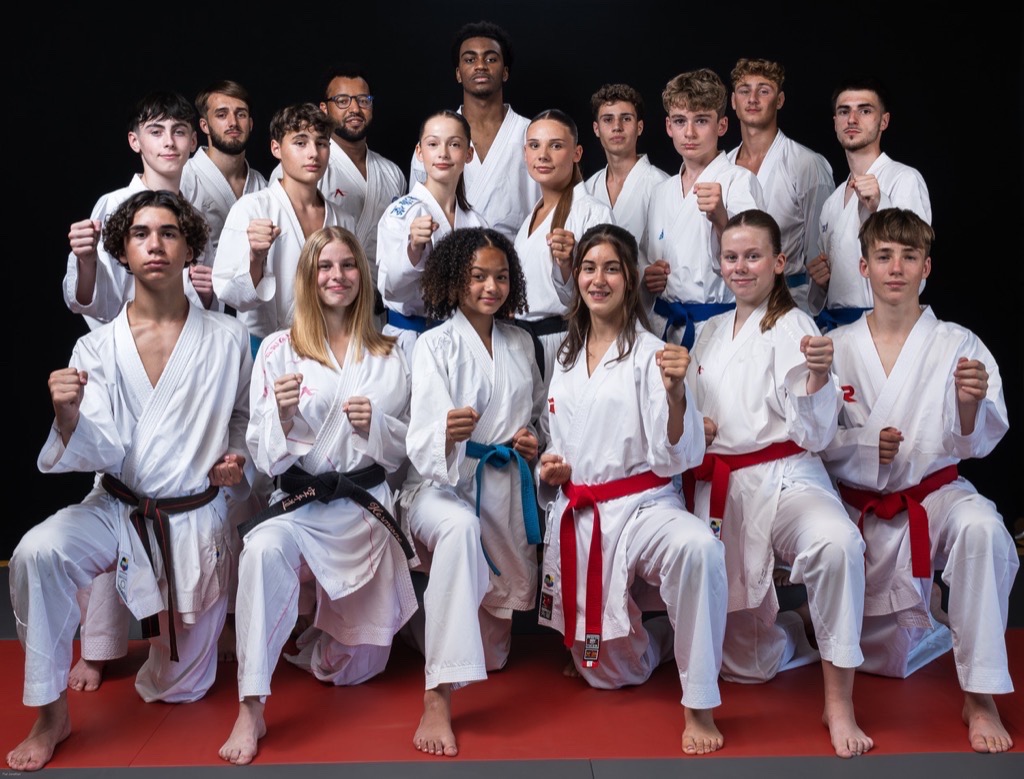 découvrez la nuit des arts martiaux au mans, un événement spectaculaire mettant en scène démonstrations, compétitions et échanges passionnés autour des arts martiaux.