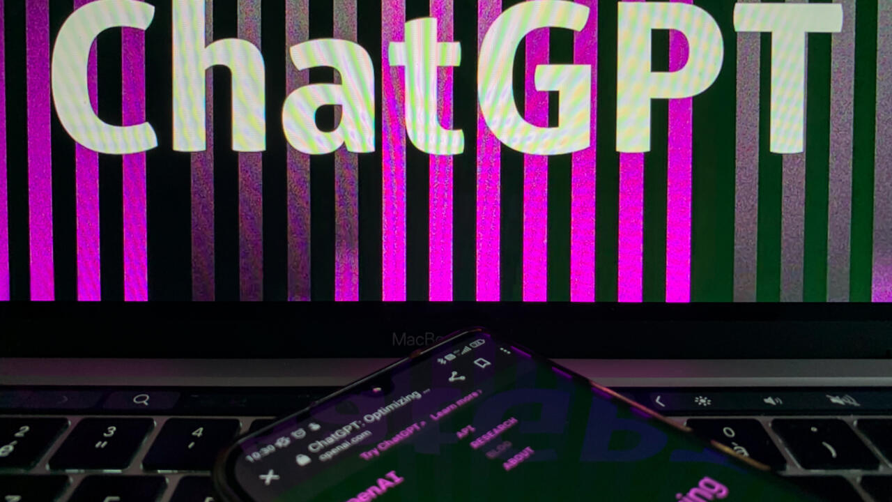 bbva intègre chatgpt pour optimiser le travail de ses 120 000 collaborateurs, améliorant ainsi la productivité et l'innovation au sein de la banque.