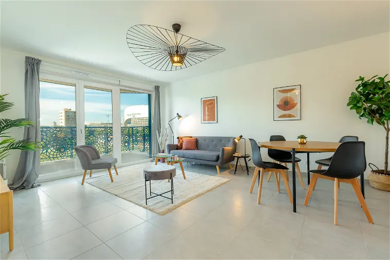 découvrez le salon habitat & immobilier à chalon, spécialisé en home-staging pour vendre rapidement votre bien immobilier grâce à des conseils et mises en valeur efficaces.