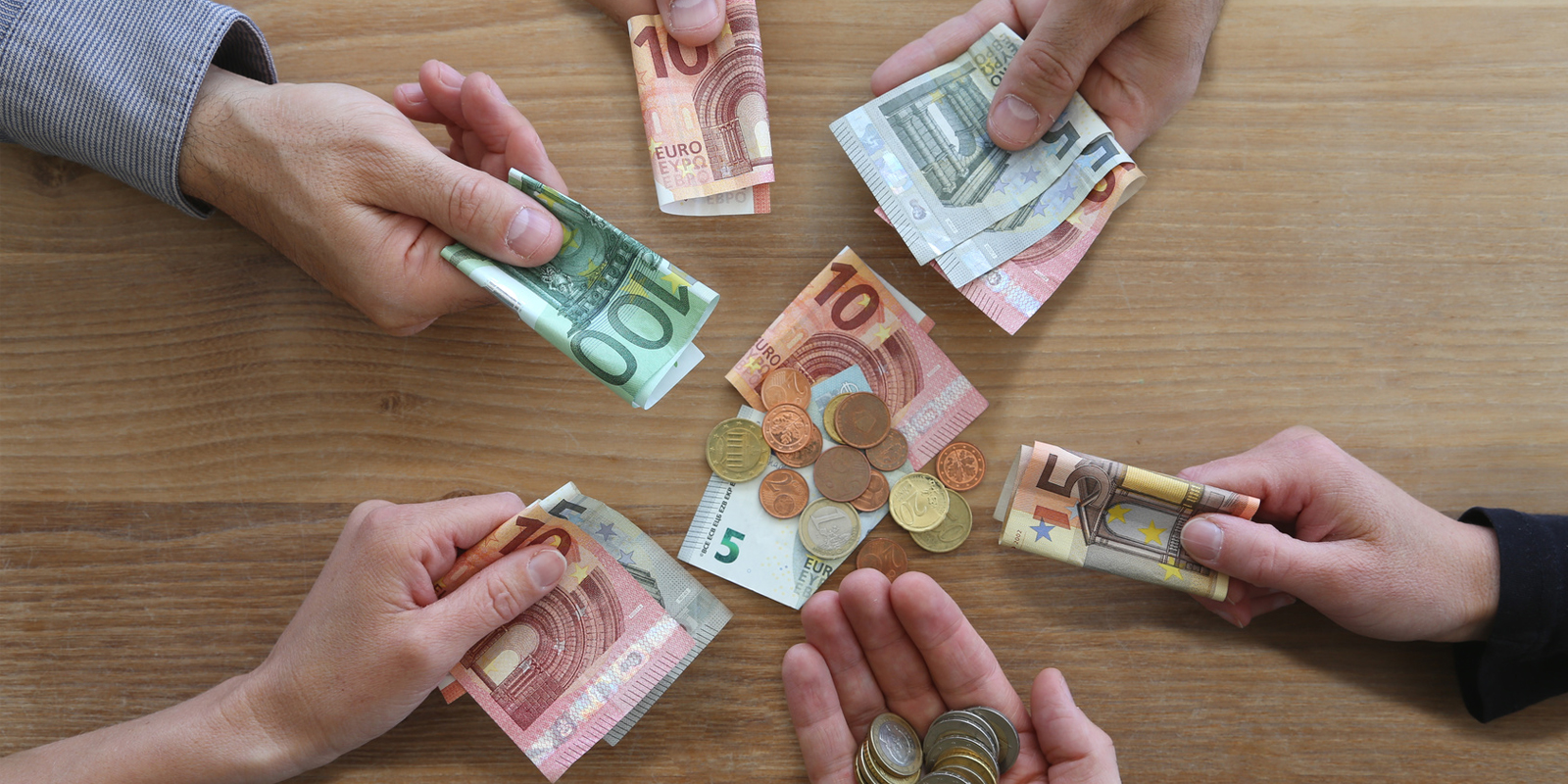 découvrez la définition de l'abondement et ses avantages pour les entreprises, un dispositif clé pour motiver les salariés et optimiser les investissements.