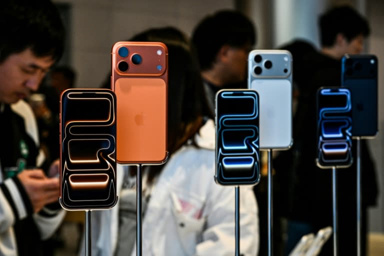 découvrez comment apple défie toutes les prédictions sur la fin du smartphone en innovant et en réinventant l'expérience mobile.