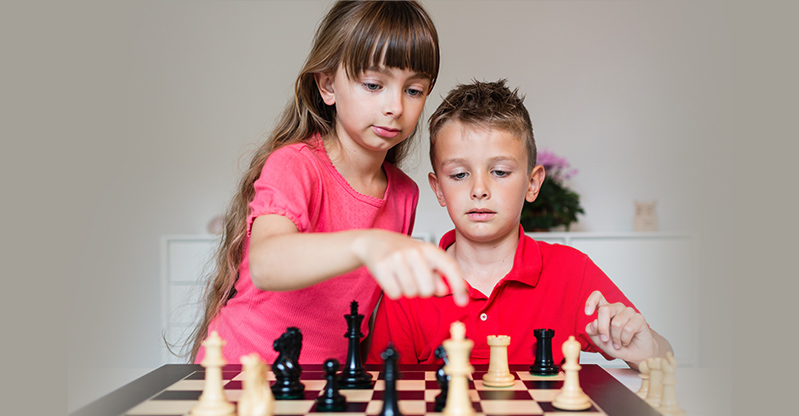 découvrez quelle activité entre les échecs et les jeux vidéo stimule le plus le quotient intellectuel (qi) et leurs effets sur le développement cognitif.