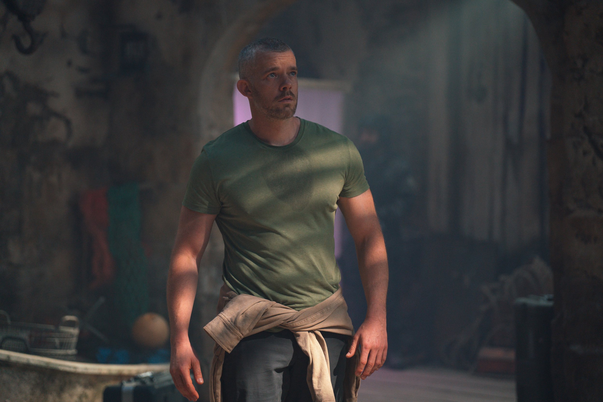 la bbc reprend la série doctor who et annonce des projets d'expansion pour élargir l'univers et captiver les fans.