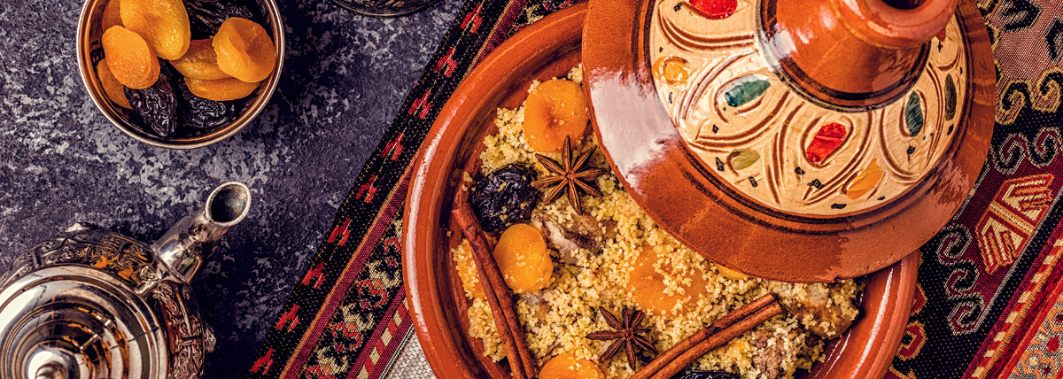 découvrez les expériences culinaires incontournables au maroc, entre saveurs authentiques, recettes traditionnelles et marchés colorés pour un voyage gustatif unique.