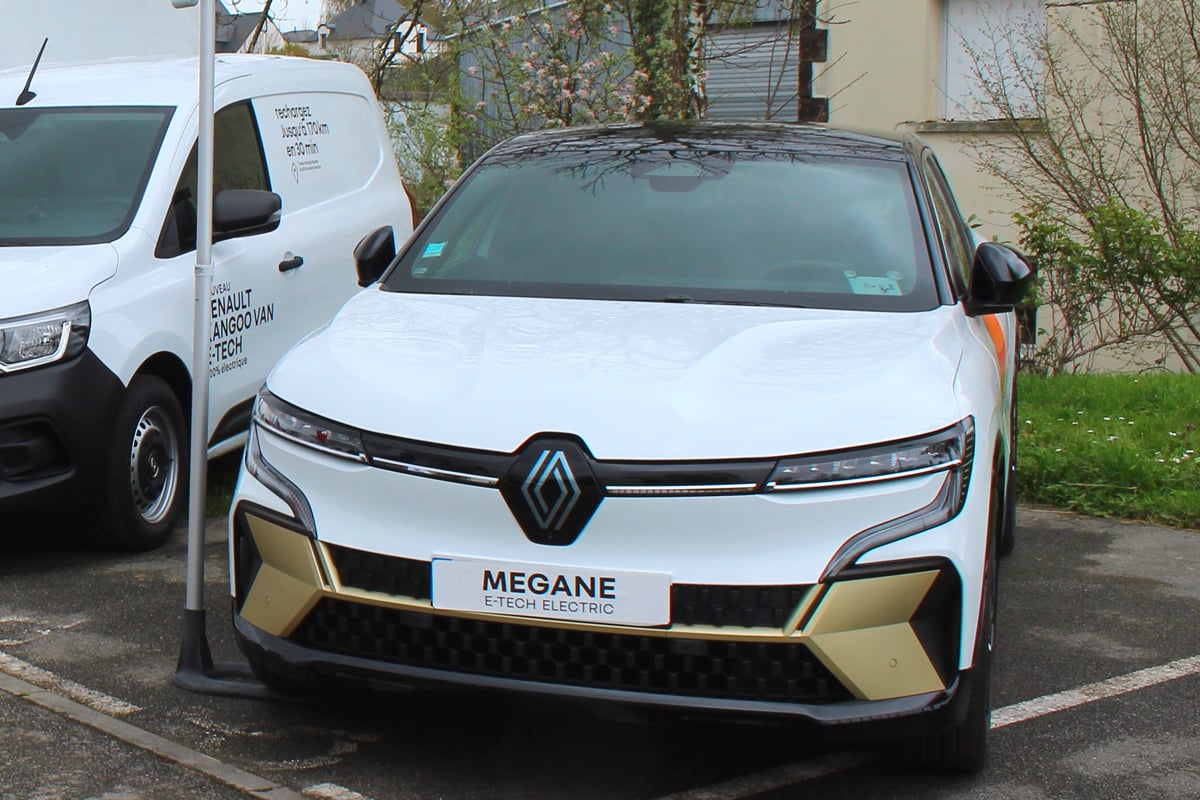 découvrez comment le leasing social facilite l'accès aux voitures électriques éco-responsables, attirant de plus en plus de conducteurs soucieux de l'environnement.