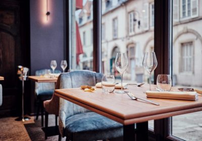 découvrez les restaurants incontournables à dijon, où saveurs traditionnelles et ambiance conviviale se rencontrent pour une expérience gastronomique unique.