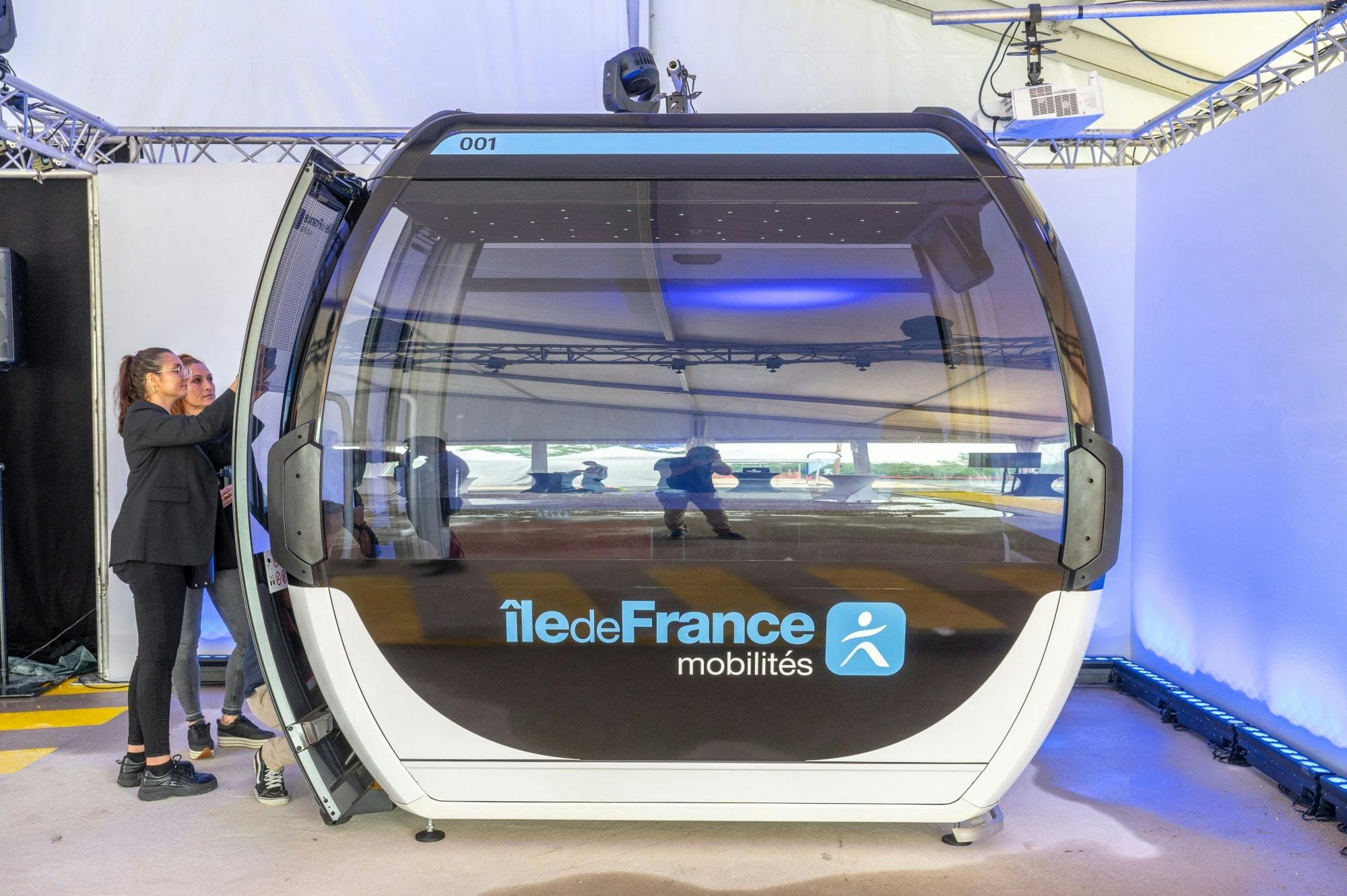découvrez les transports du futur innovants, alliant technologie avancée et durabilité pour révolutionner les déplacements de demain.