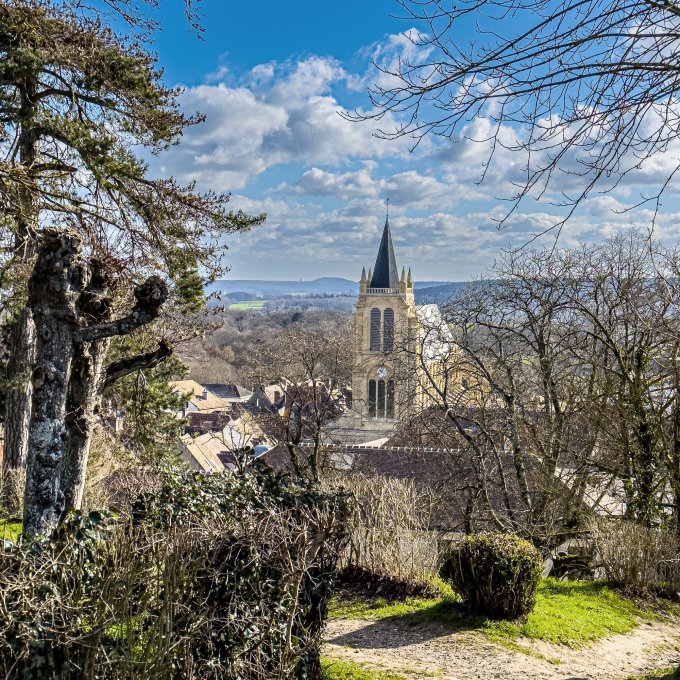 découvrez les villages médiévaux incontournables en île-de-france, entre histoire, charme authentique et patrimoine exceptionnel à explorer le temps d'une escapade.